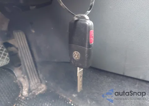 2012 Volkswagen Passat 2.5L S z USA, uszkodzony, nr VIN 1VWAP7A38CC077071